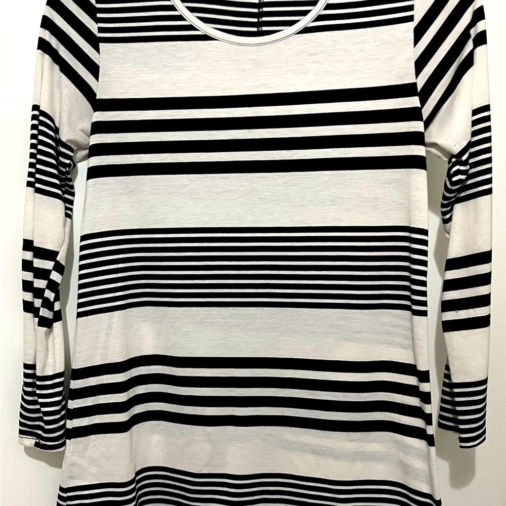EUC Chris & Carol Black and White Striped Long Sleeve Top - Small